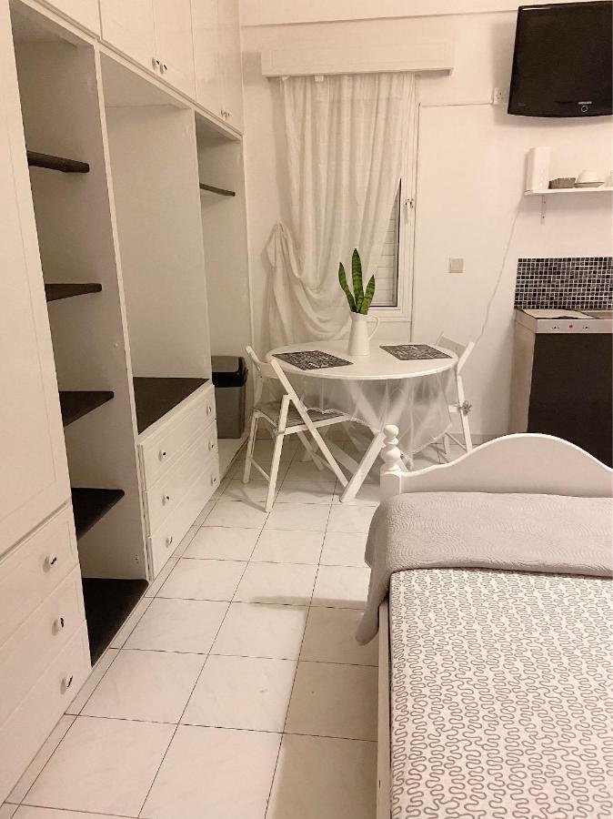 Elena'S Guest House A Paphos ภายนอก รูปภาพ